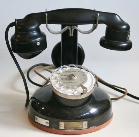 Antique classic PTT 24 art deco candle stick telephone from the 1920s by Grammont