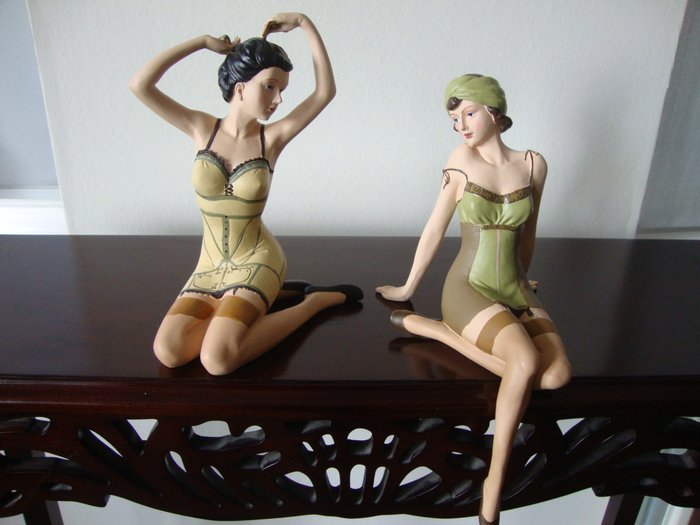 Figurines; Sexy pin-up girls from the Roaring Twenties - 21st century