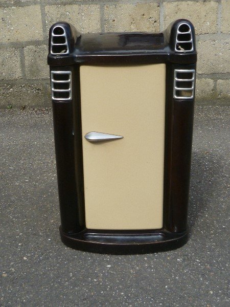 Rosieres - wood stove based on Cadillac or Chevrolet Bel-Air from the fifties

