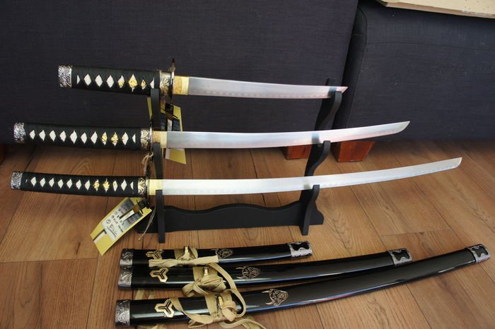 Hattori Hanzo swords set, Bride's sword from "Kill Bill" inc...