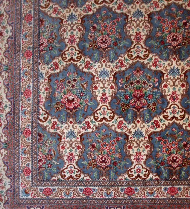 Persisk silke Ghoum ungefär 1 200 000 knutar / m²