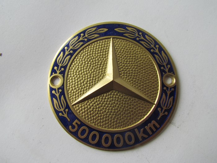 Grosse Mercedes-Benz 500,000 km plaque 7.5 cm diameter - Mile Age Badge
