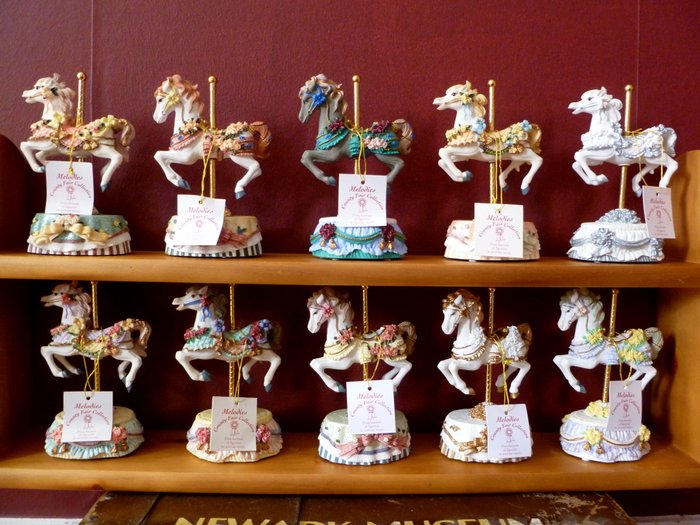 Herritage House - Melodies County Fair Collection Carrousel horses music boxes.

