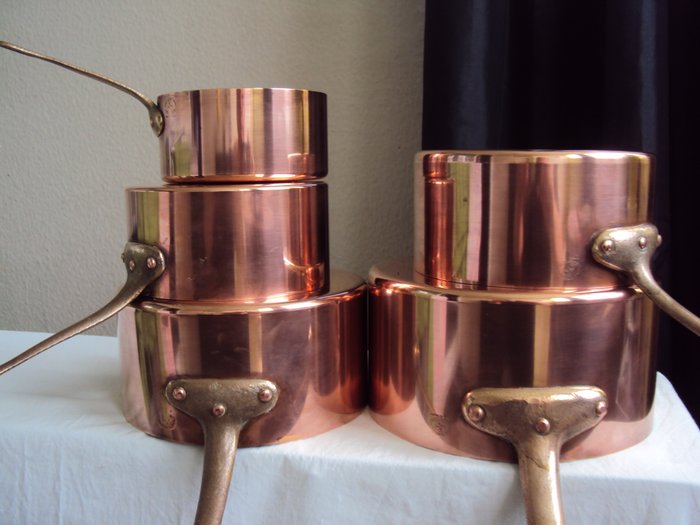Set of 5 tinned copper pots METAUX OUVRES VESOUL (art et cuisine)