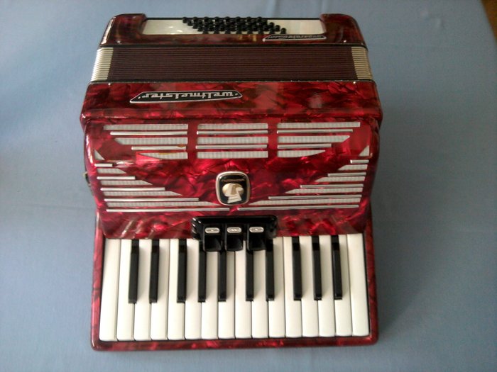 Accordion "Weltmeister Seperato Standard"