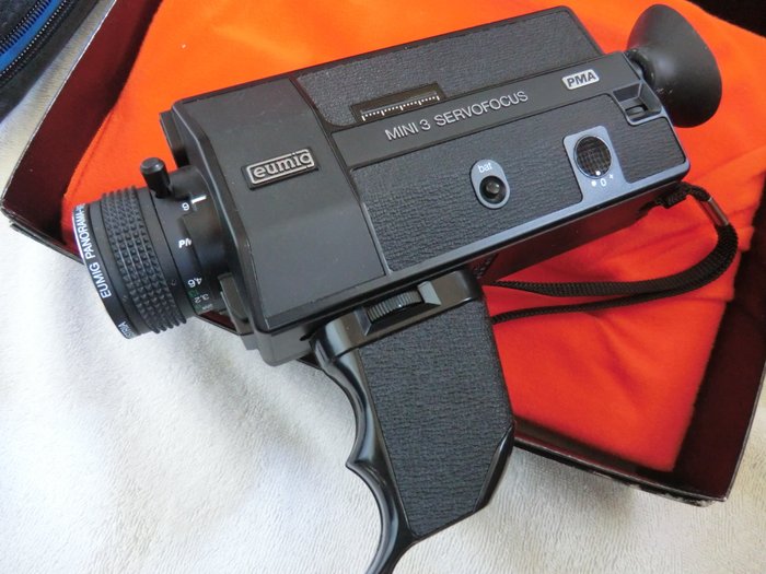 Eumig Mini 3 servofocus film camera, +- 1973