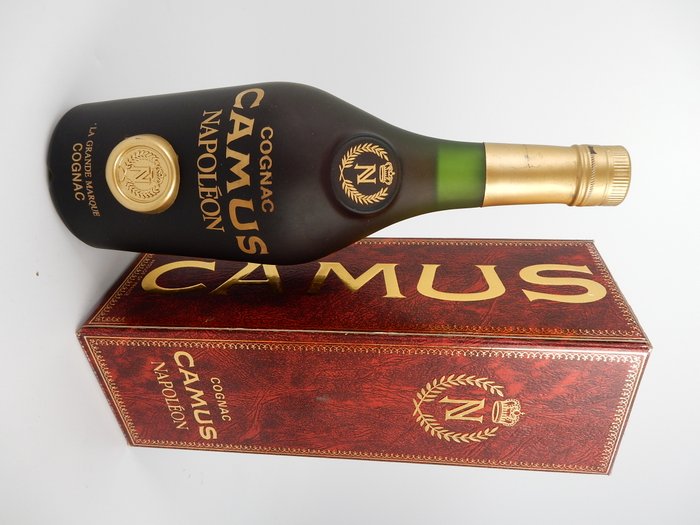 Camus Napoleon La Grande Marque Cognac - 1 bottle with - Catawiki