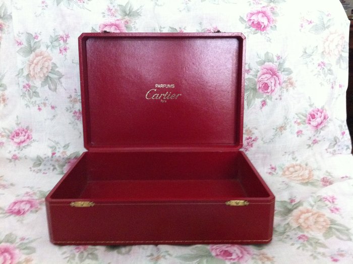 cartier perfume red box
