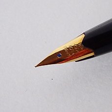 Mint NOS Pilot Elite Black & Gold "Big Cap" Fountain Pen EXTRA FINE Nib 