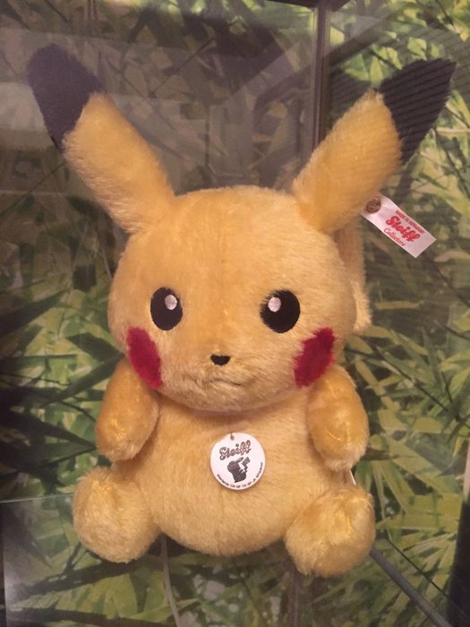 Steiff Pikachu - Japan (Pokemon)