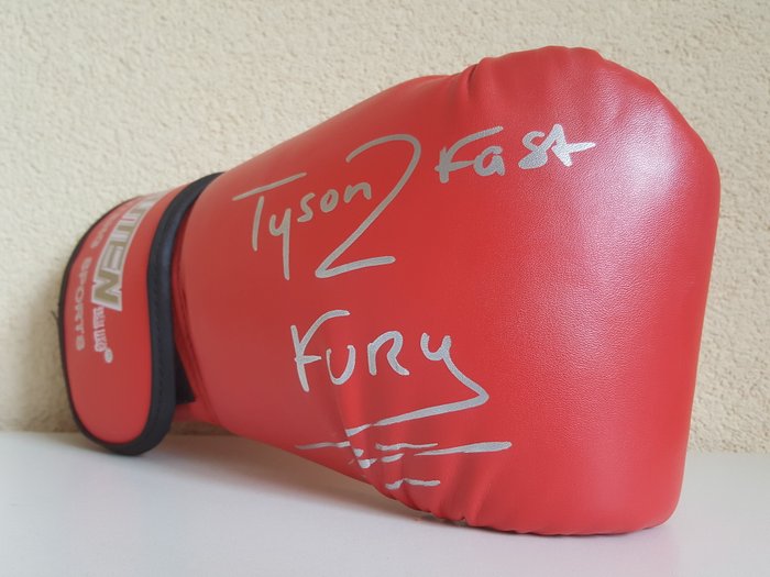 Tyson Fury - Heavyweight World Champion Boxing, boxing glove originally