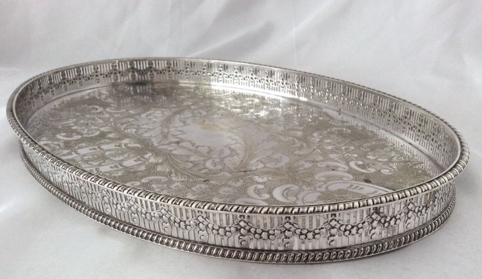 Beautiful silver-plated tray, sheffield, Viners made in England