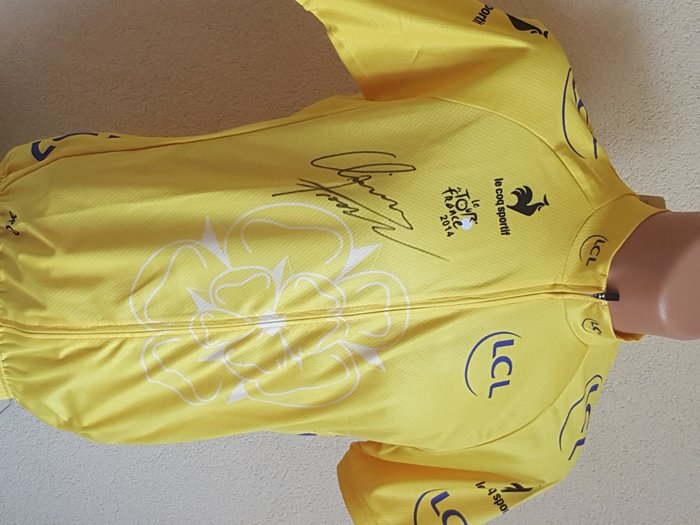 Chris Froome - Yellow Jersey - hand 