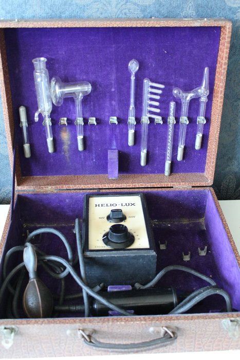 Helio-Lux Fluorising - Massage device with various electrodes-to Nikolas Tesla - approximately 1920