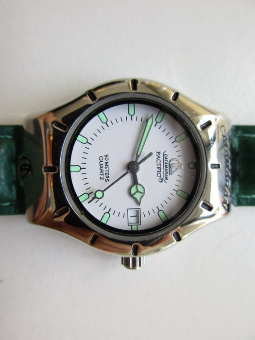 Szwajcarski, damski zegarek na rękę Catamaran Pacific, model 8008 z lat 90. XX wieku