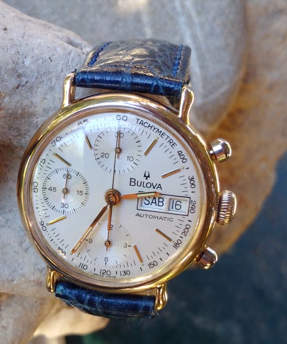 Bulova Chronograph Automatic Day Date - men's watch - 80s