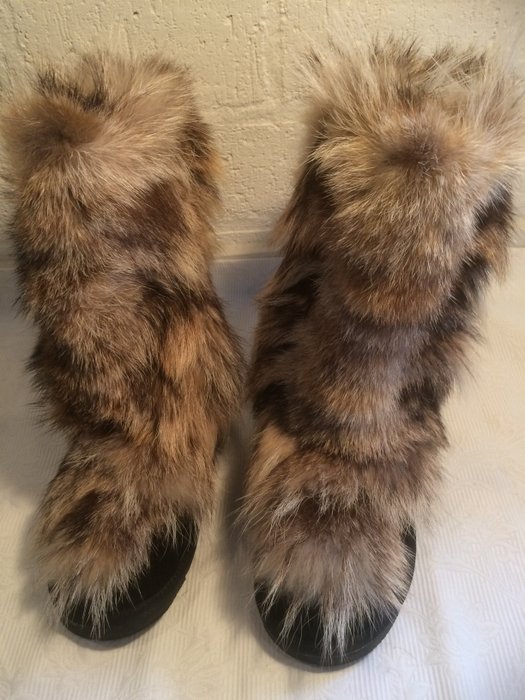 are uggs real fur