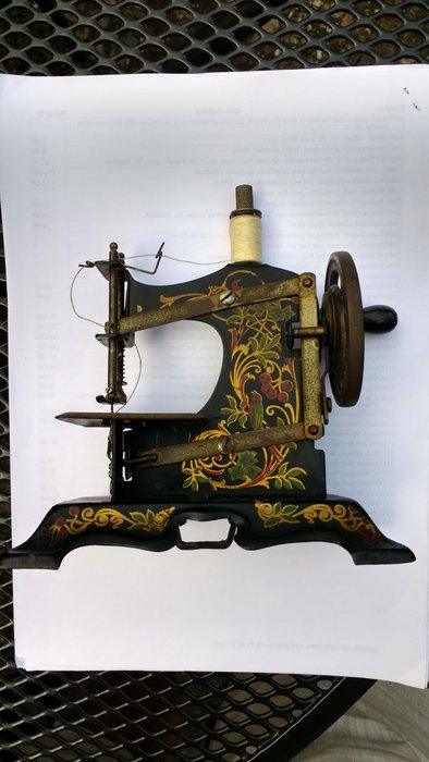 Antique Jugendstil children's sewing machine