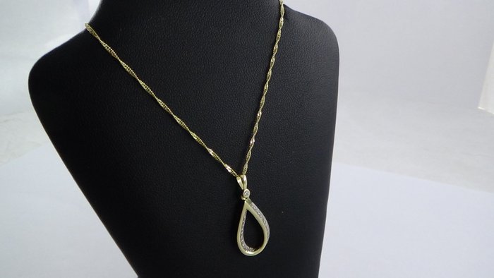 14 kt gold necklace with pendant - Catawiki