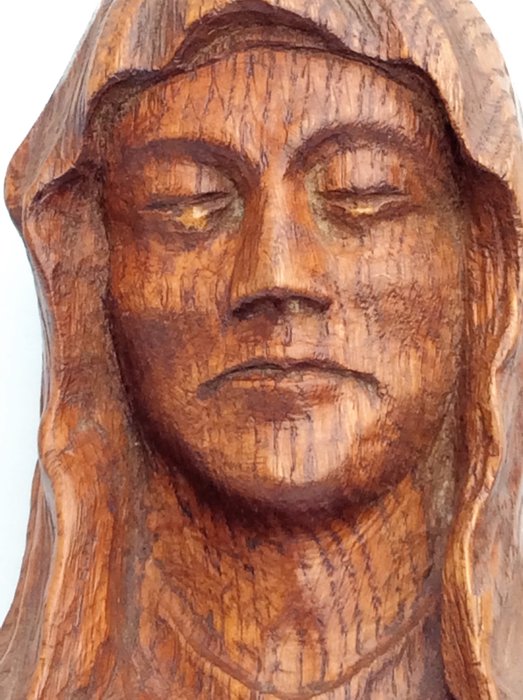 Carving of Tears