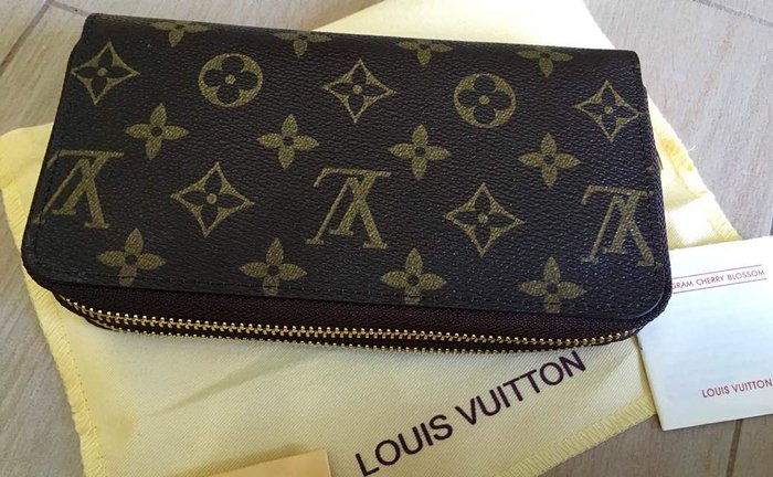 Louis Vuitton - Monogram Empreinte Leather Clemence Zippy - Catawiki