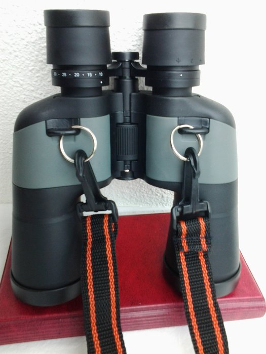  Powerful, sleek Zoom Binoculars - " IRIS " 10-30 x 50 (sleepless magnification) - {10 x-30 x 50 mm = 64.7m / 1000m at 10 x} -.

