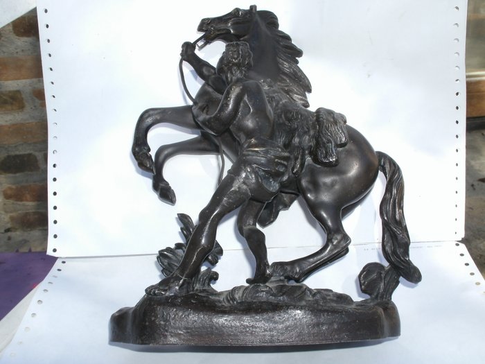 'Cheval de Marly' in regule brown bronze patina - according to Guillaume Coustou (1677-1746) - end of the 19 century