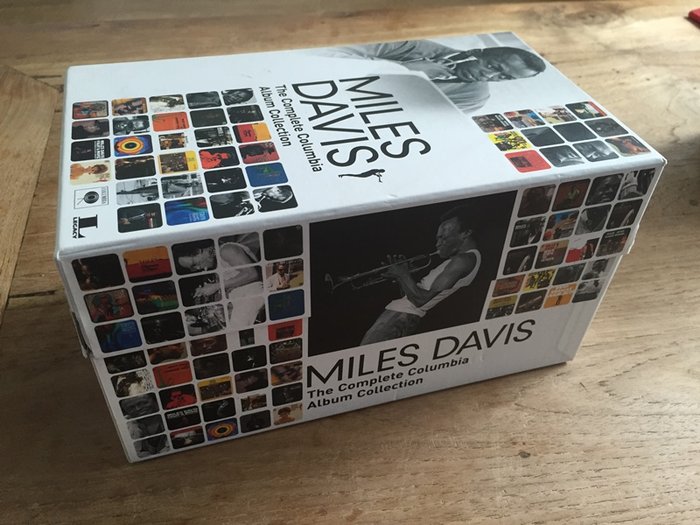 Miles Davis The Complete Columbia Collection 70 CD box-set - Catawiki