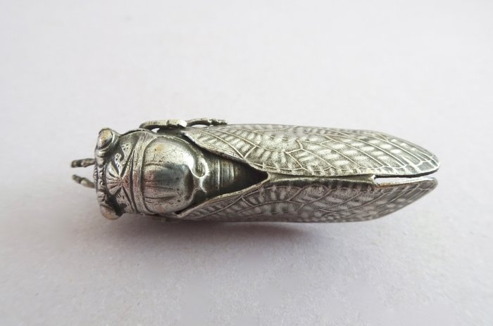 Art Nouveau cicada insect brooch made of silver