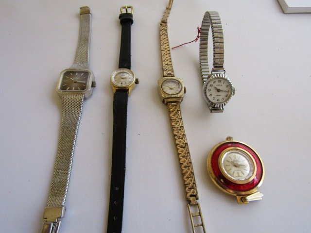 Lot of 5 women's watches: Louis Phillipe, Pontiac, Kiple, Laureat, Fero -  Catawiki