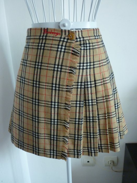 burberry short skirt