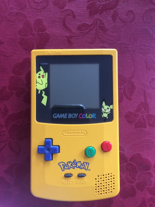 Nintendo Game Boy Color console - limited Pikachu edition - complete in box