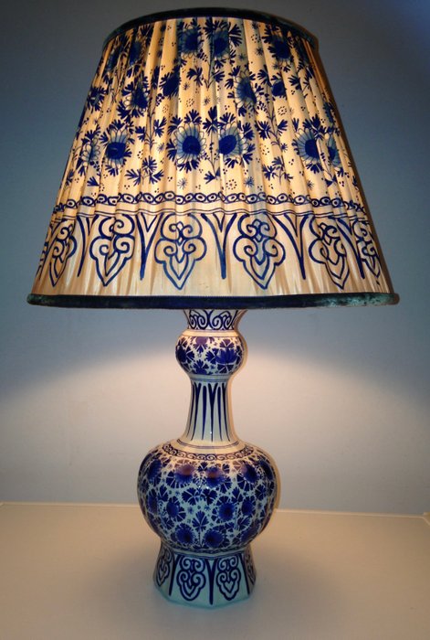 Verrassend Porceleyne Fles - Lamp met bijbehorende lampenkap - Catawiki ND-39