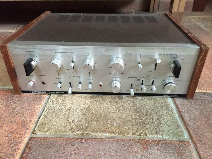 Emerson  EA-5500  amplificatore  vintage