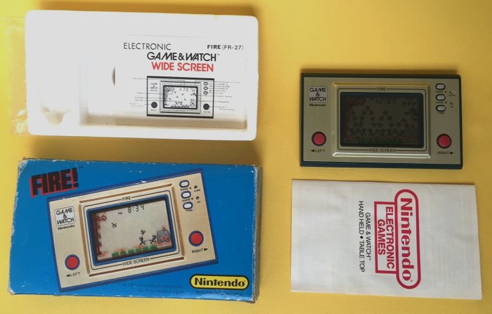 Nintendo Game & Watch videogame 'Fire!' with orignal box