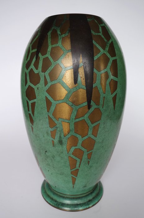 Paul Haustein (1880-1944) - WMF ikora vase