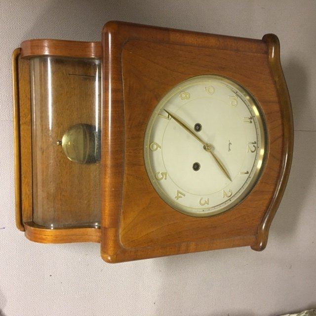 Walnut wall clock – Mauthe – First half 20th century
