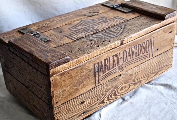 Harley Davidson, old wood garage box