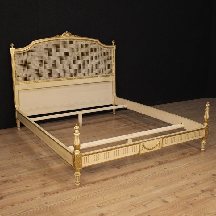 Wood and Vienna straw bed, Louis XVI style - Italy - 20th century
