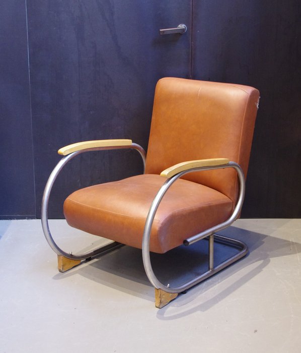 Tubax Vilvoure – armchair no. 1948, brown faux leather