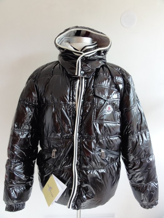 Moncler - Jacket - Detachable hood - Catawiki