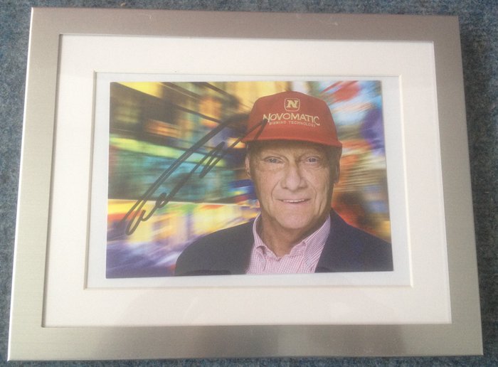 Niki Lauda - original autograph - 10 x 15