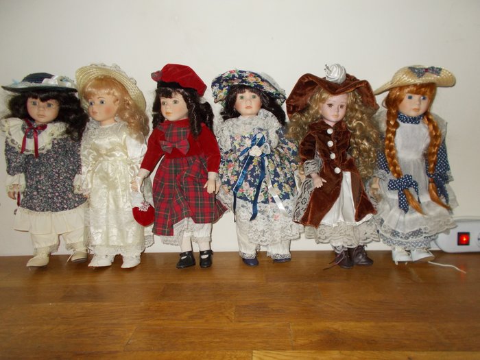 6 Handmade porcelain dolls/The 