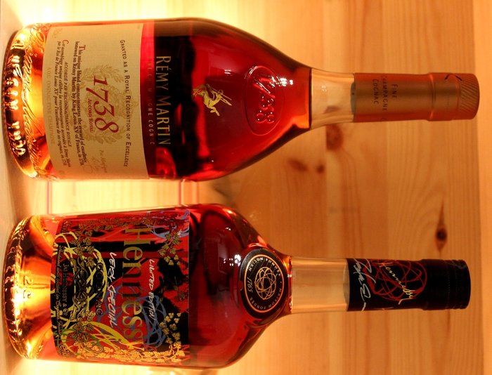 Empty Bottle * Remy Martin  D'USSÉ Hennessy VS Gold Limited Edition Cognac 