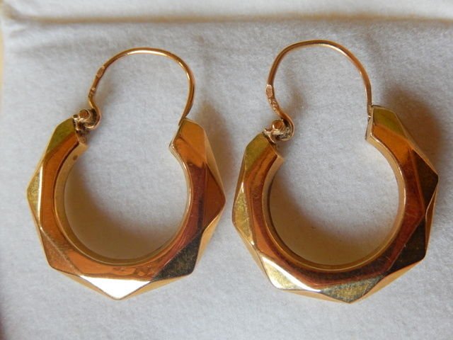 Antique pair of Creole earrings in 18 kt yellow gold 