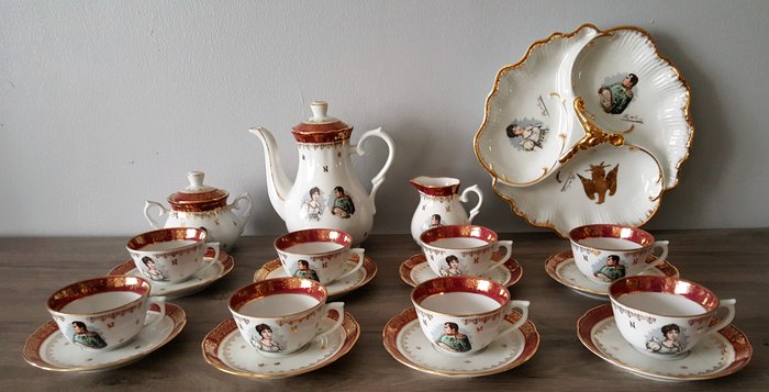 Old tea or coffee service set, with Napoleon and Josephine. Very nice set with pictures of Napoleon and Josephine, partially painted by hand with details in gold.  fine China, luxury (Corsica)