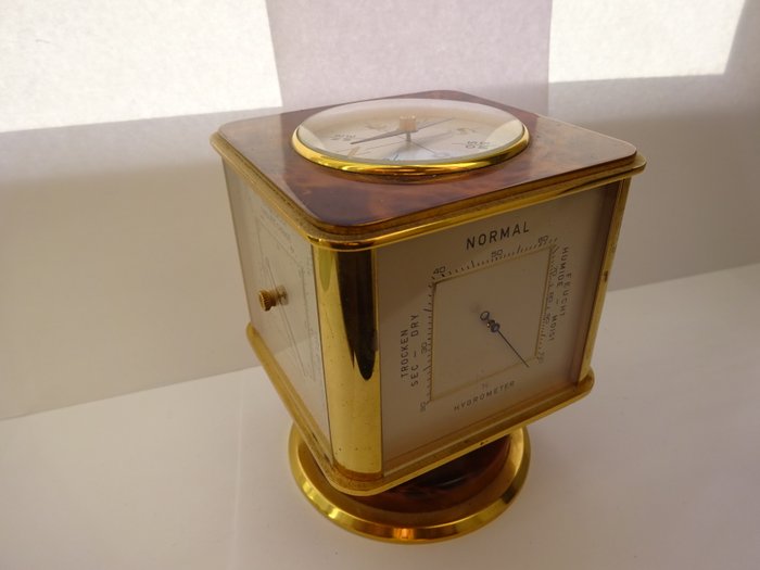 Angelus Swiss clock, Weather Station Cube