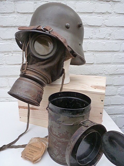 German M1916 Gas mask