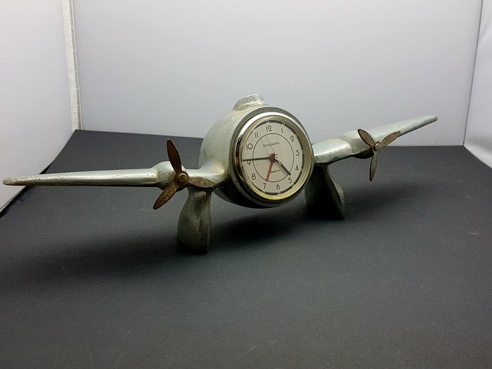 Vintage Airplane clock - Sarsaparilla - from the 70s/80s