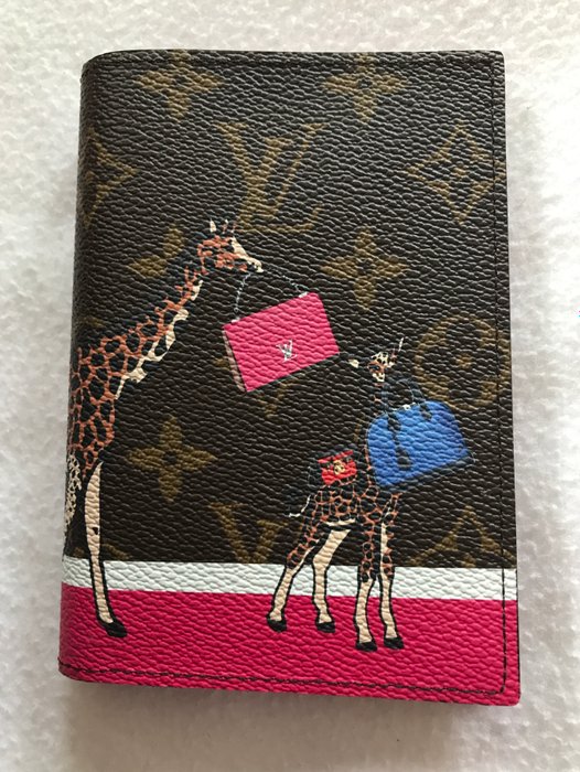 Louis Vuitton - Limited edition passport holder Monogram illustre FW17 - Sold out everywhere ...